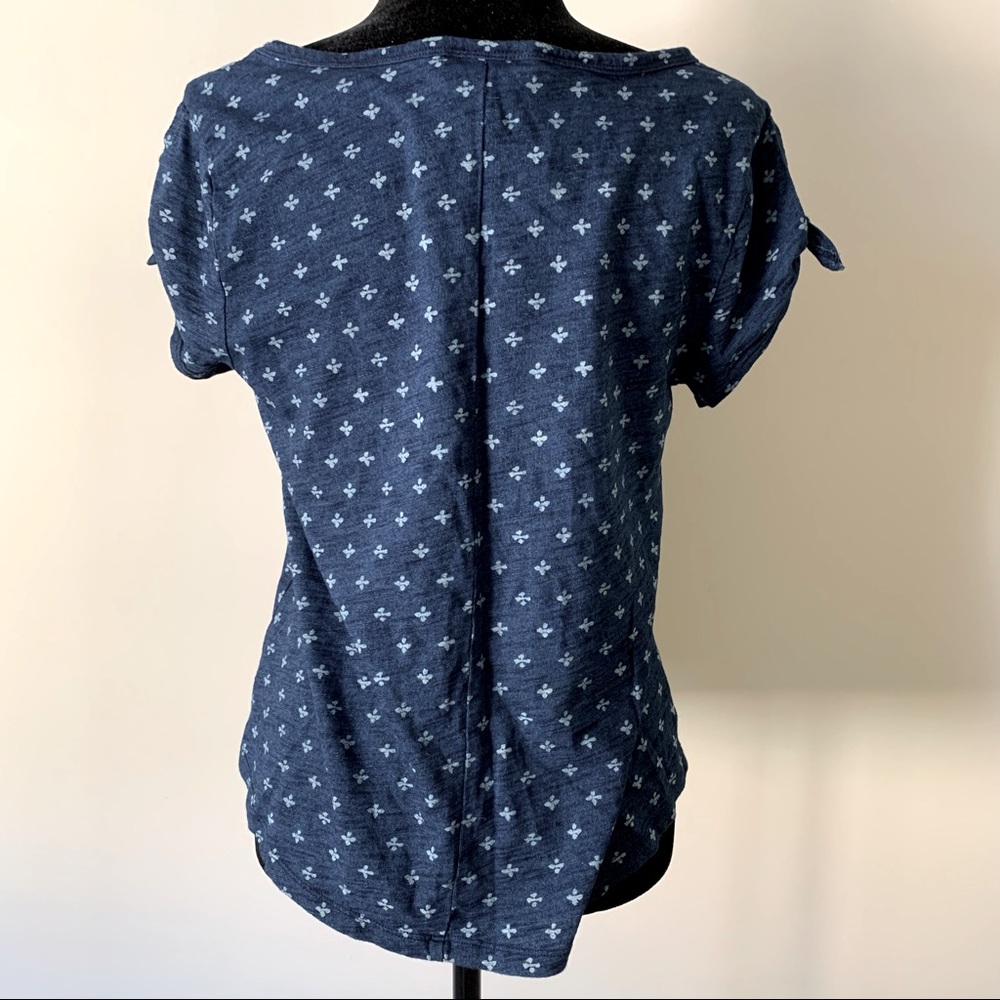 Universal Thread Shirt - Picture 2 of 2